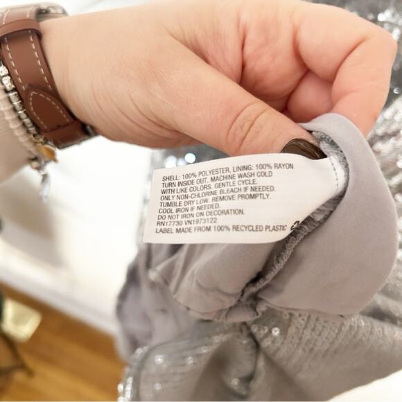 A New Day Silver Sequin Mini Dress Spaghetti Straps V-Neckline Sleeveless Size L - Picture 4 of 8